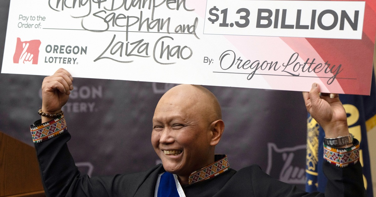 1.3 billion Powerball jackpot winner is a Laotian immigrant battling