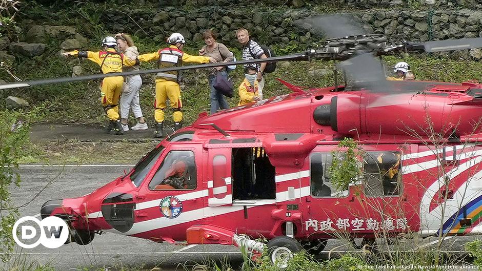 More than 600 people still stranded after Taiwan earthquake DNyuz