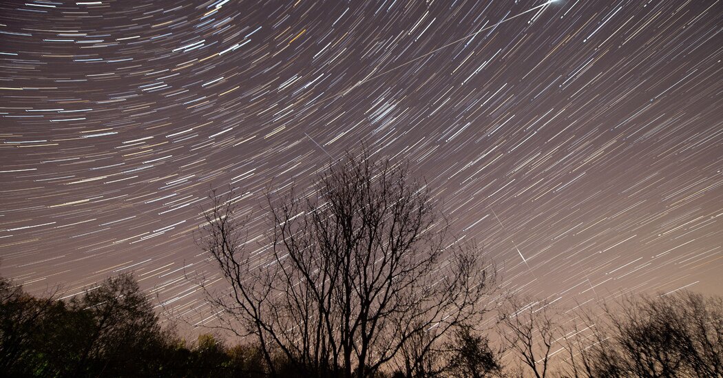 Watch the Lyrid Meteor Shower Reach Its Peak DNyuz