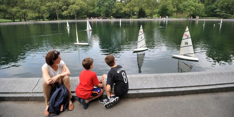 Model-Boat Sailing Returns to Central Park – DNyuz