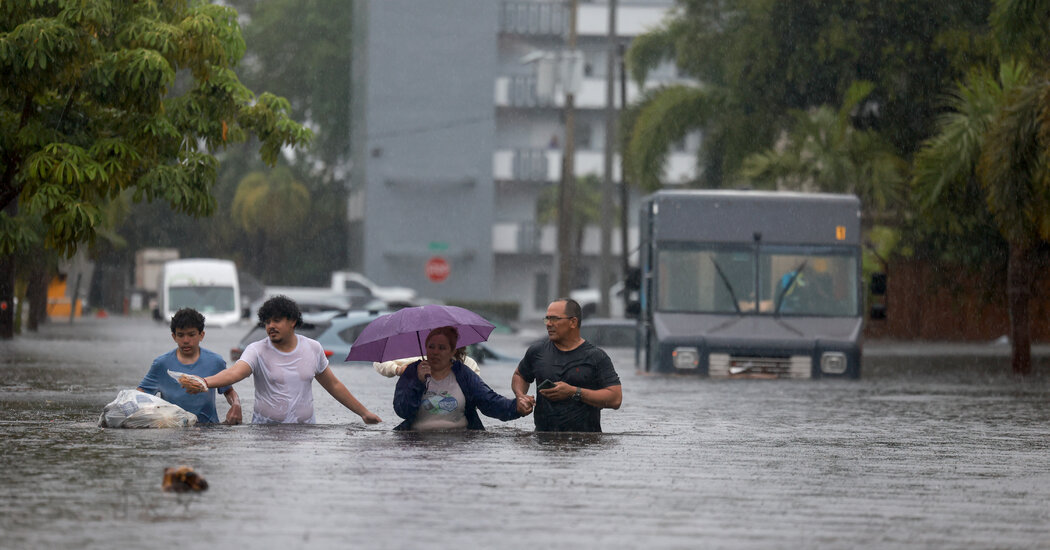 Dallas+Drenched+in+Weekend+Deluge%3A+Streets+Impassible