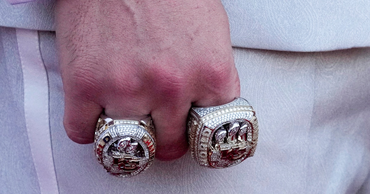 Kansas City Chiefs Super Bowl ring bling has a typo DNyuz