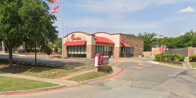 Manhunt underway after reports of a ‘targeted’ Chick-fil-A shooting in ...