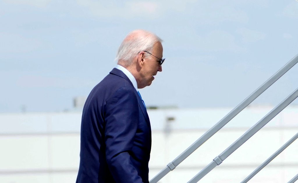 ‘I’m Sick’: Biden Uses Positive COVID Test to Take Dig at Musk and ...