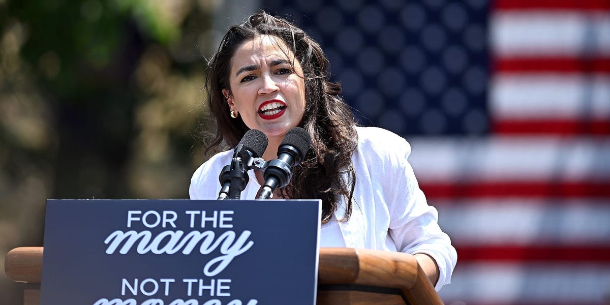 AOC unloads on Biden’s critics in late-night Instagram Live – DNyuz