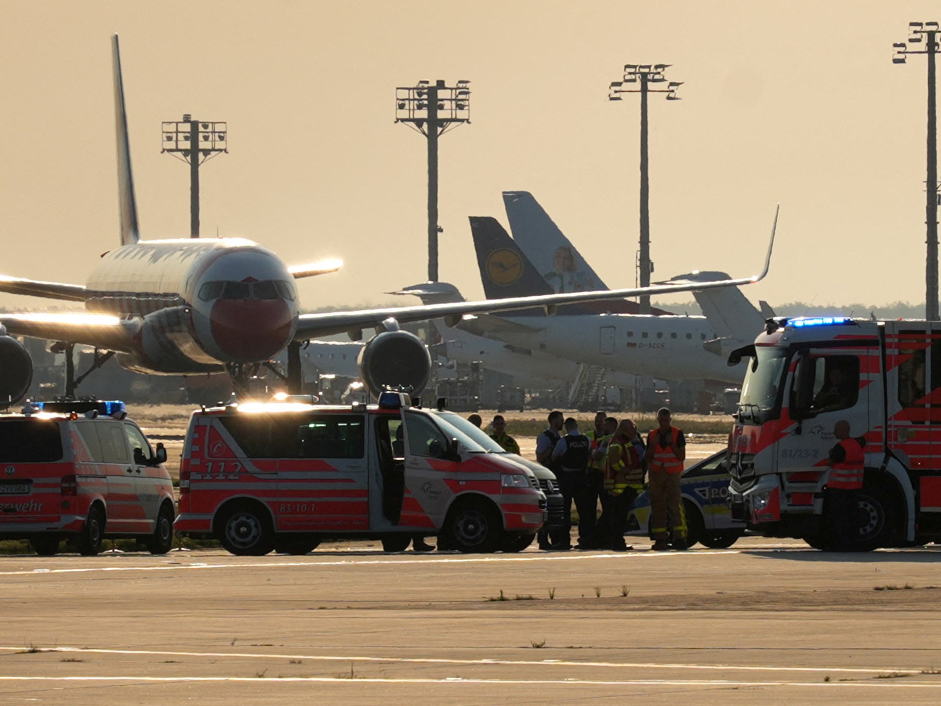 Climate activists block runways at Germany’s Frankfurt airport – DNyuz