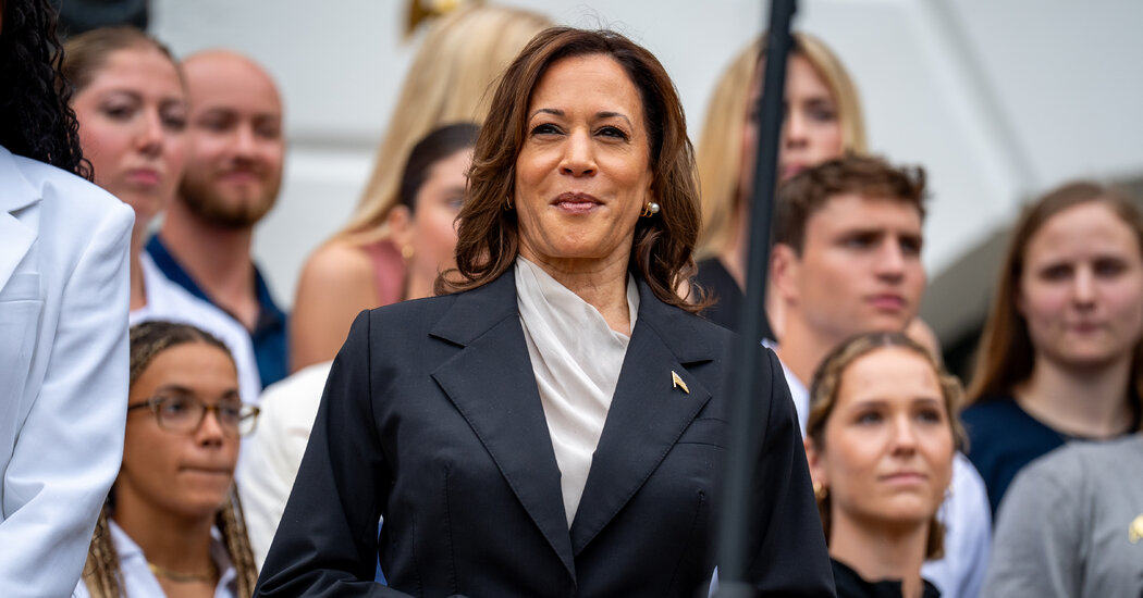 Hillary Clinton How Kamala Harris Can Win and Make History DNyuz