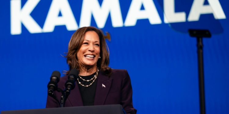 PROSECUTOR KAMALA AGREES TO DEBATE CRIMINAL TRUMP ON SEPTEMBER 10! Will Trump chicken out? 🐔