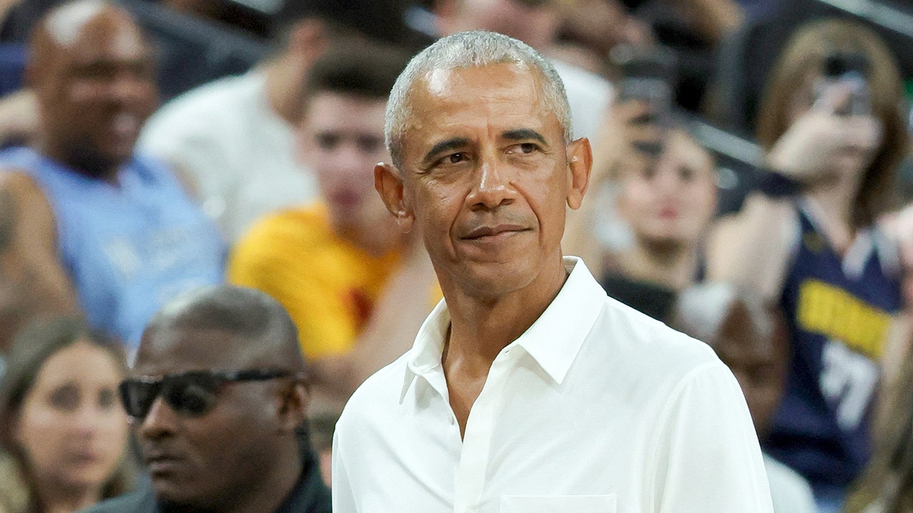 Obama surprises US Olympic basketball team, says he’s ‘pretty confident