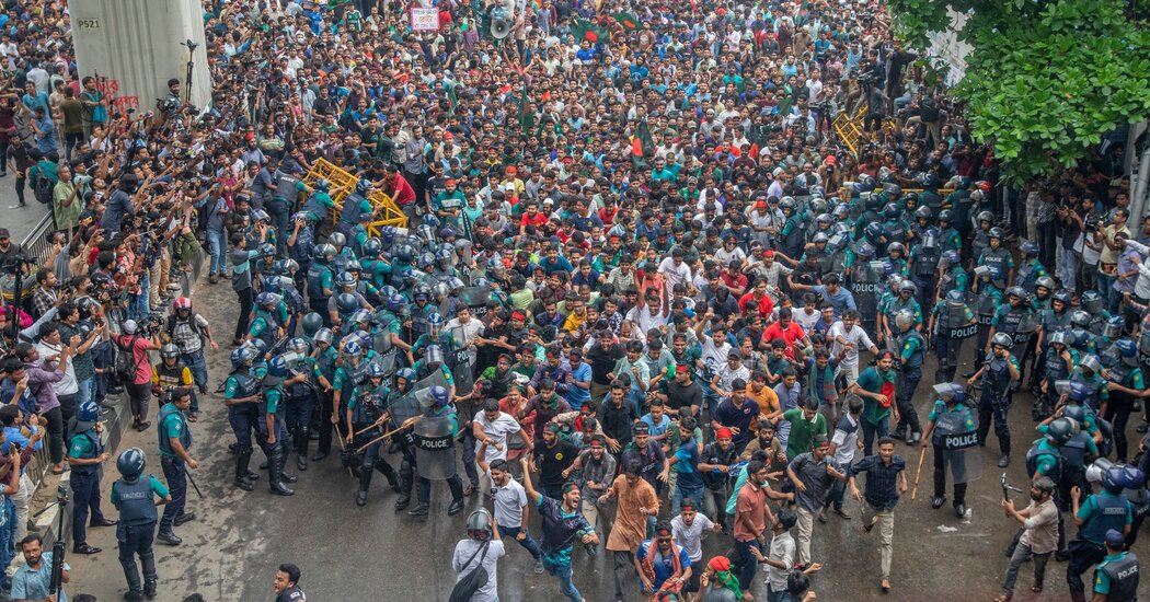 tens-of-thousands-of-students-protest-job-quotas-in-bangladesh-s