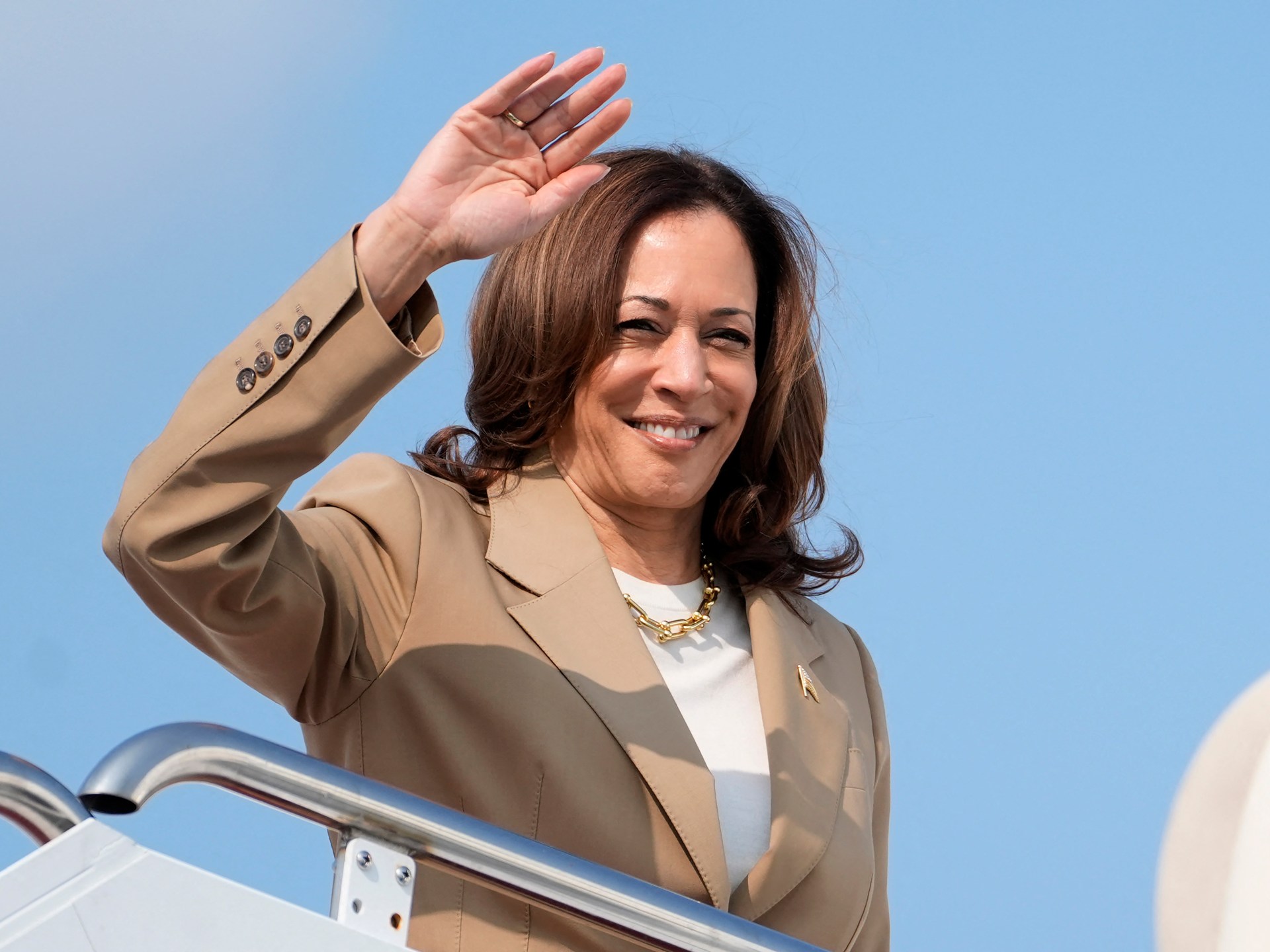 US election 2024 Kamala Harris campaign raises 200m in a week DNyuz