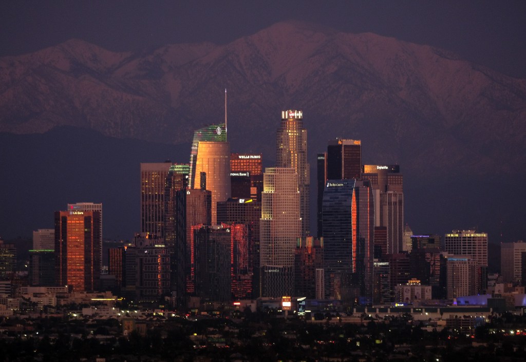 5.3 Earthquake Strikes North Of Los Angeles, Is Felt At Dodger Stadium