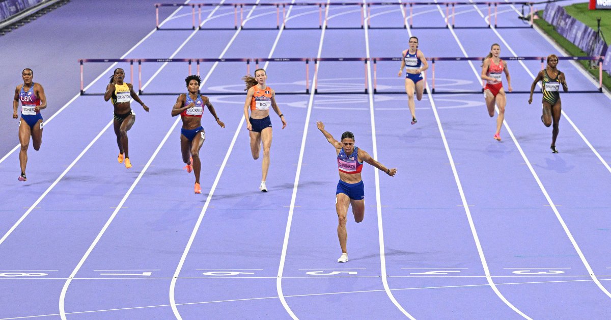 Sydney McLaughlin-Levrone Breaks Her Own 400-M Hurdles World Record ...