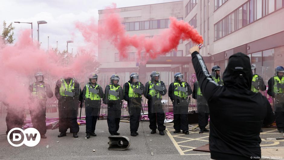 UK riots PM Starmer pledges swift action toward agitators DNyuz