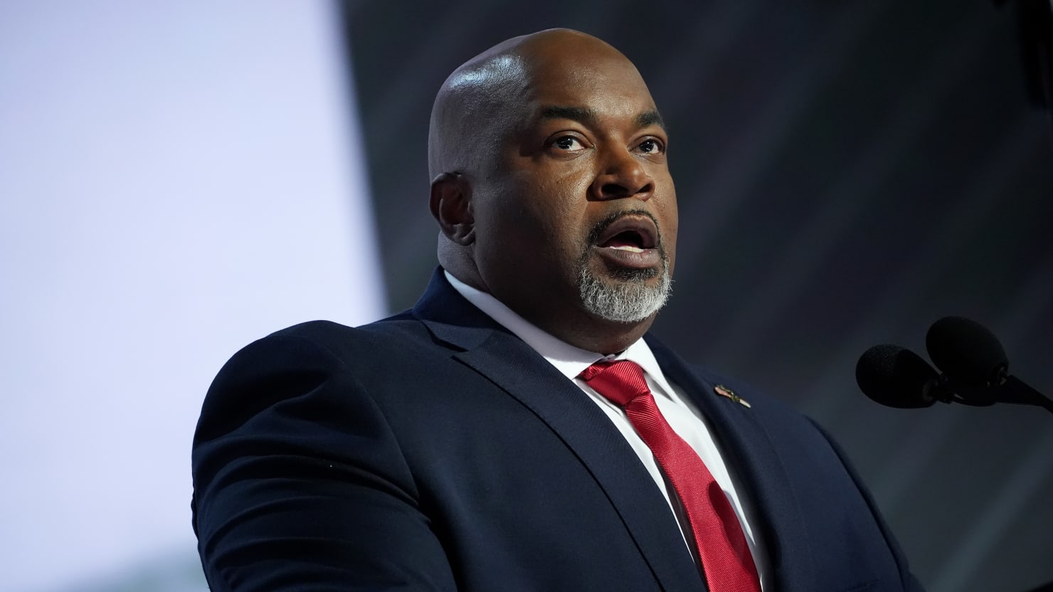 Why GOP Black Nazis Porn Posts Were Too Bonkers for CNN – DNyuz