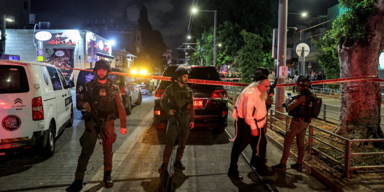 At Least Six Killed and Several Injured in Tel Aviv Shooting – DNyuz