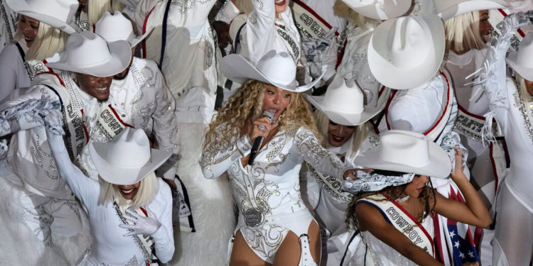 Beyoncé’s ‘Cowboy Carter’ Wins Grammy for Best Country Album DNyuz