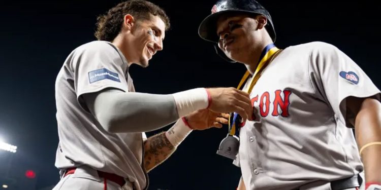 Netflix Offers a Sneak Peek at 'The Clubhouse: A Year With the Red Sox'  Docuseries – DNyuz