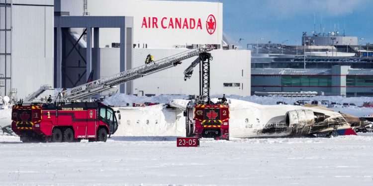 Toronto plane crash Why the Delta aircraft flipped upside down on