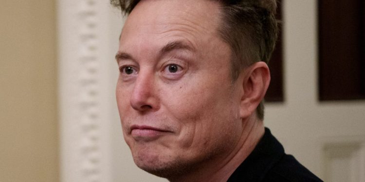 Elon Musk’s net worth dropped 29 billion in one day as Tesla stock tanks DNyuz