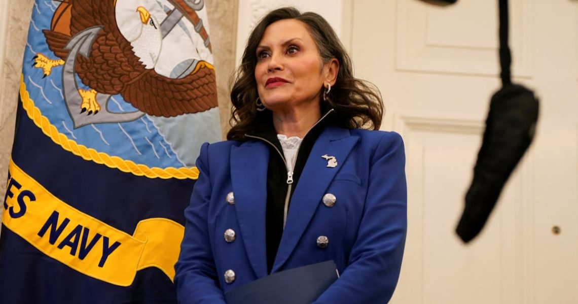 Top Dem Ripped by Own Side for ‘F***ing Disaster’ of Posing with Trump