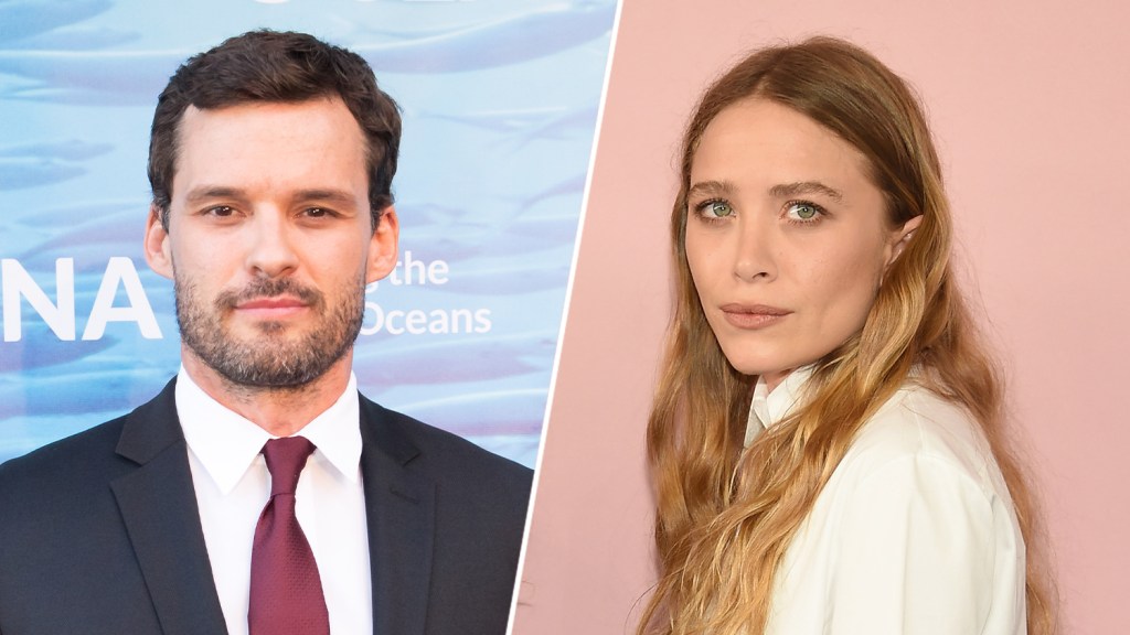 Austin Nichols Admits Kissing 15-Year-Old Mary-Kate Olsen In ‘Holiday In The Sun’ “Felt Wrong”