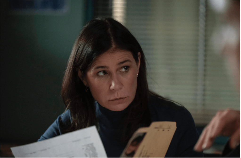 ‘Law & Order’s Maura Tierney Talks Crossover With ‘SVU’ & Its Unexpected Tie To ‘ER’