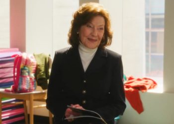 ‘Étoile’ Perfectly Cast ‘Gilmore Girls’ Legend Kelly Bishop: “We Would Have Broken Our Streak And The Gods Would Damn Us”