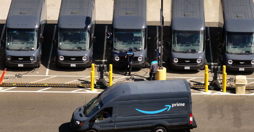 White House Assails Amazon, Citing Tariff Pricing Report