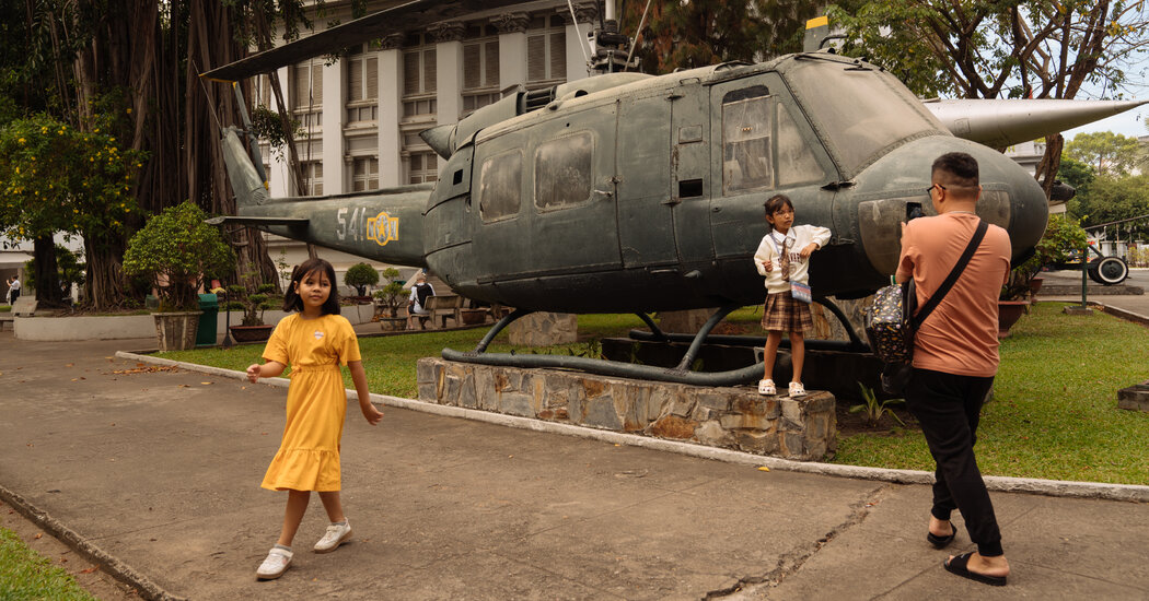 Vietnam 

 on the Move