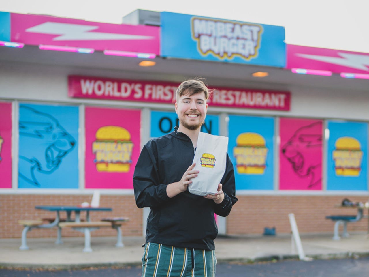 MrBeast Burger