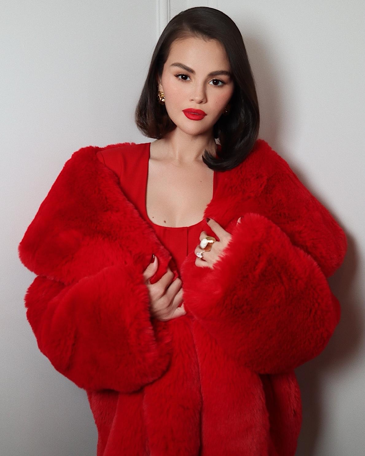 Selena Gomez in all red