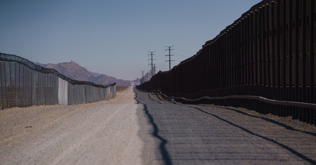 2 U.S. Soldiers Killed in Vehicle Accident Near Mexico Border