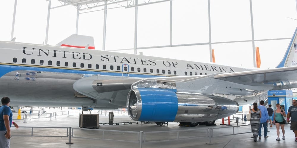 I toured an Air Force One plane used by 4 US presidents. Take a look inside the ‘flying Oval Office.’