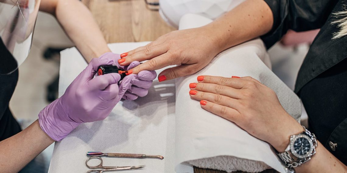 9 things you should never do in a nail salon, according to salon owners and nail techs
