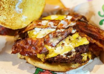We tried and ranked every Chili’s burger from worst to best, and the winner was inspired by the Southwest