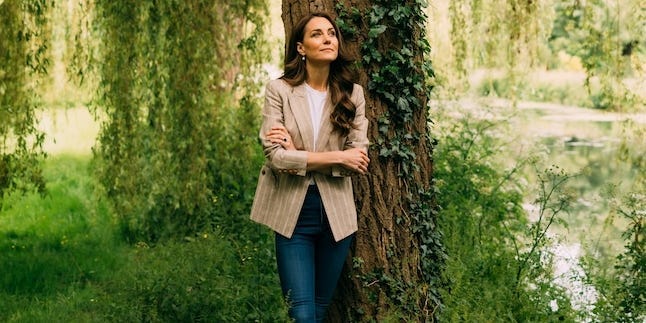 These portraits show how the British royal family has changed through the years