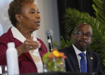 Barbara Lee surges into lead in Oakland mayor’s race