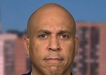 Booker: Congress Should Hold Hearings on Insider Trading During Trump Tariffs