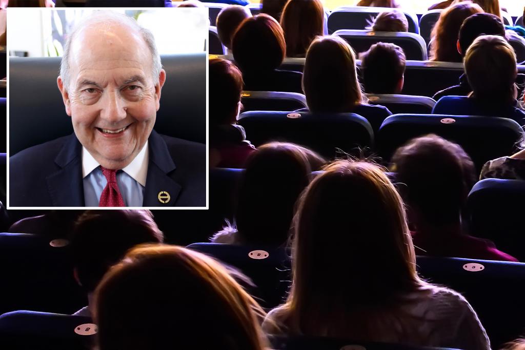 Conn. lawmaker wants theaters to post both trailer, movie start times