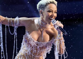 Doja Cat Teases Tracklist for New Album ‘Vie’