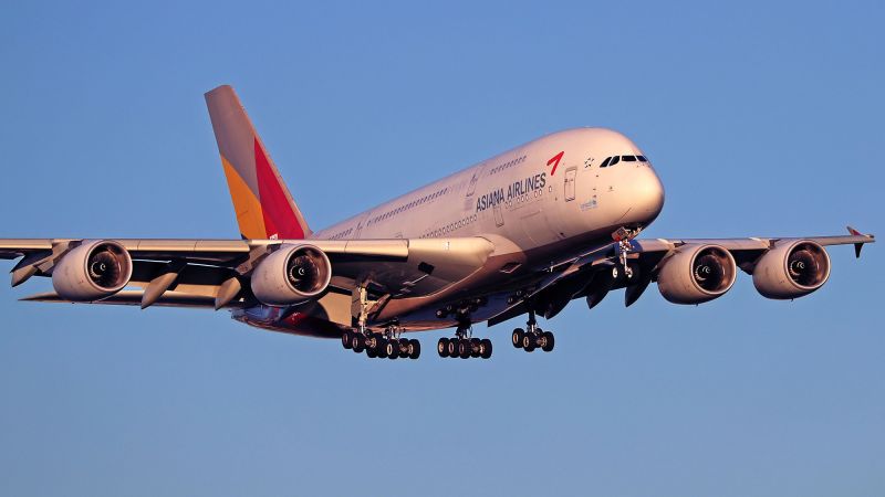 Double-decker passenger planes are a dying breed. These airlines are keeping them alive