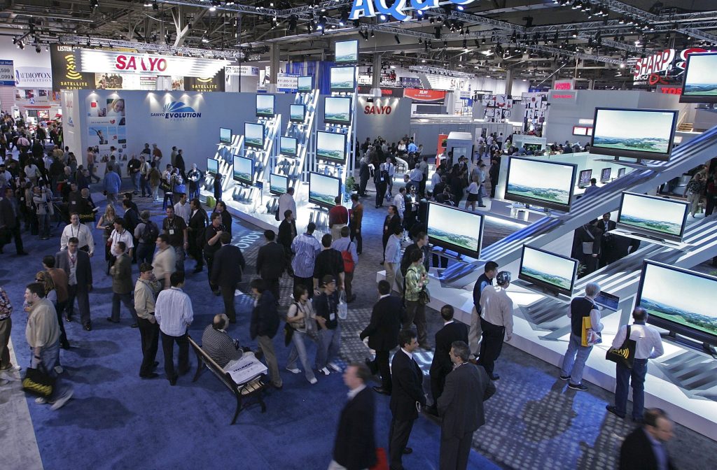 Global Media Consumption Will Decline This Year For First Time Since 2009 – Study