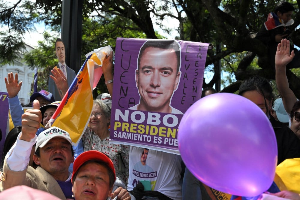How Noboa Avoided the Incumbency Trap