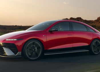 Hyundai Unveils New IONIQ 6 N Line at Seoul Mobility Show