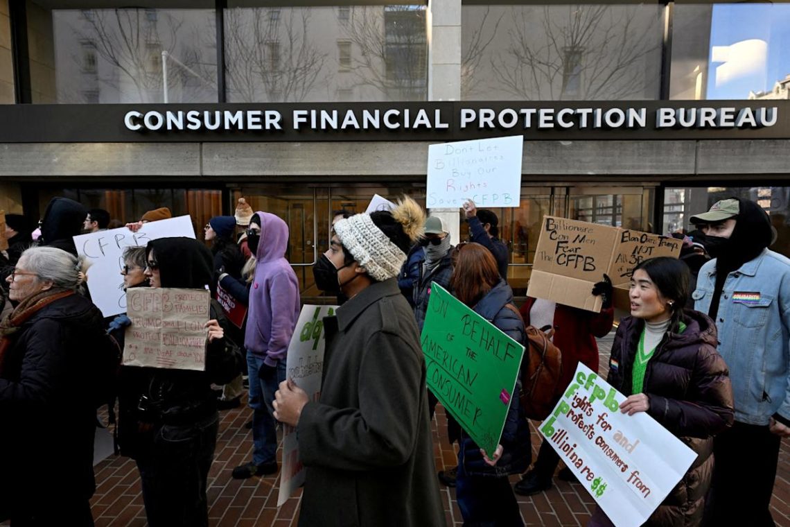 It’s time to worry about overdraft fees. These 5 banks rolled them back.