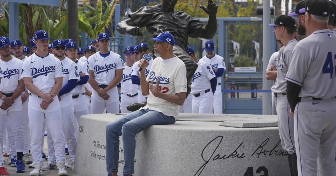Kareem Abdul-Jabbar has strong words for Dodgers on importance of Jackie Robinson Day