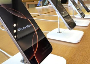 New rule exempts smartphones and computers from most tariffs