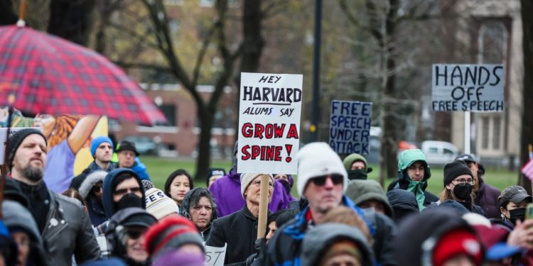 Obama Praises Harvard for Standing Up to Trump and Calls On Other  Universities to Do The Same – DNyuz