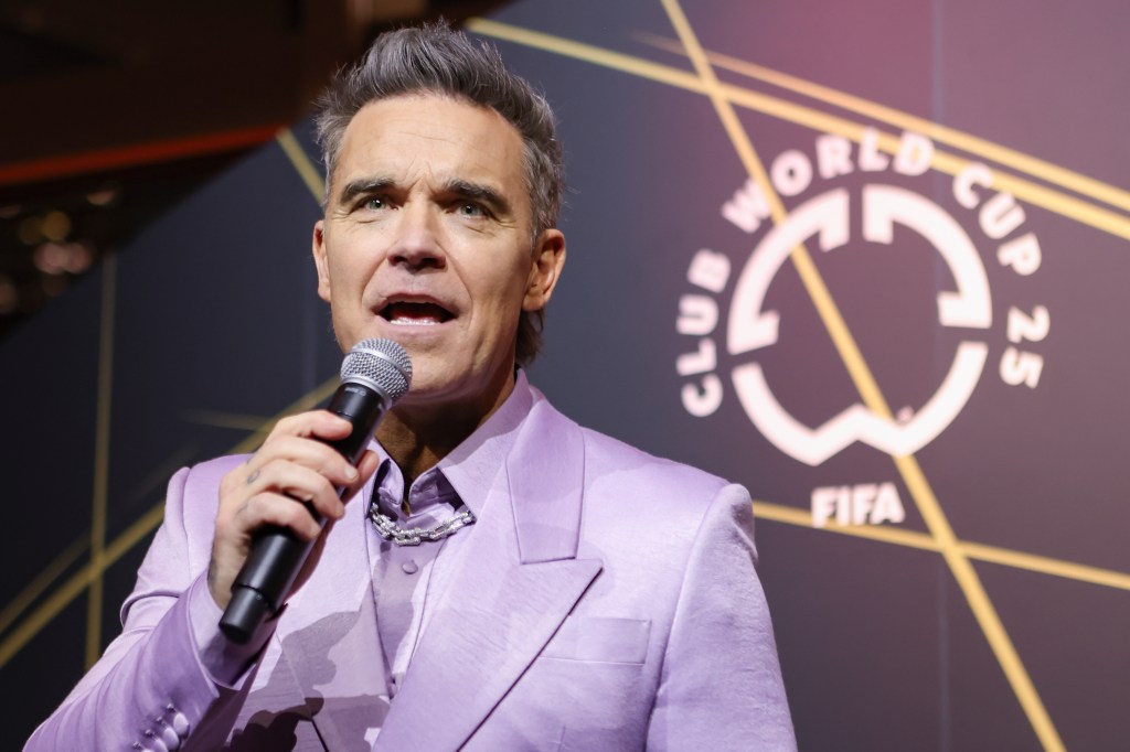 Robbie Williams “Triggered By Fans’ Requests For Photographs And Autographs”